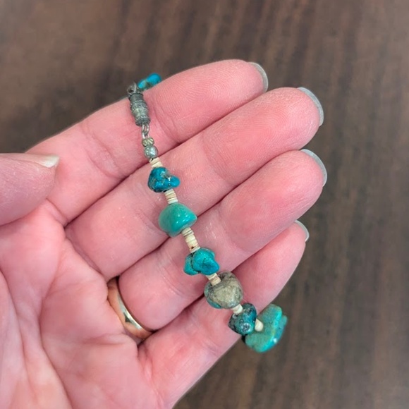 Vintage Turquoise Chunky Nugget & Shell Bead Bracelet Native American 1970s - Picture 4 of 8